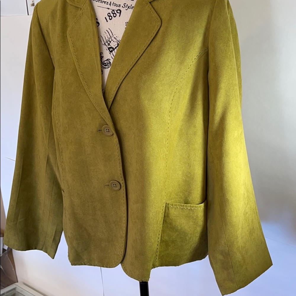 Studio One Blazer Gorgeous